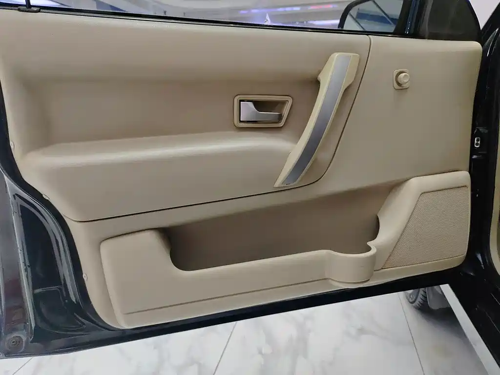 Volkswagen GMC 2011