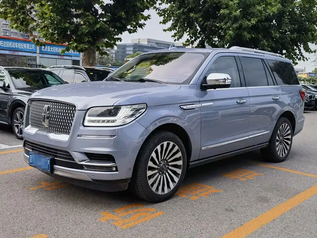 Lincoln Navigator 2019 — фото 1