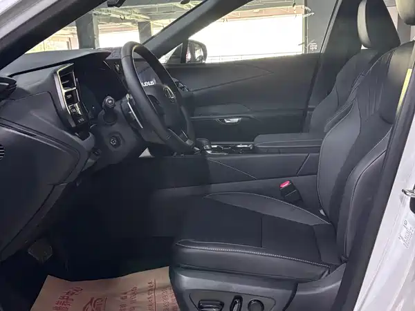 Lexus RX 2026