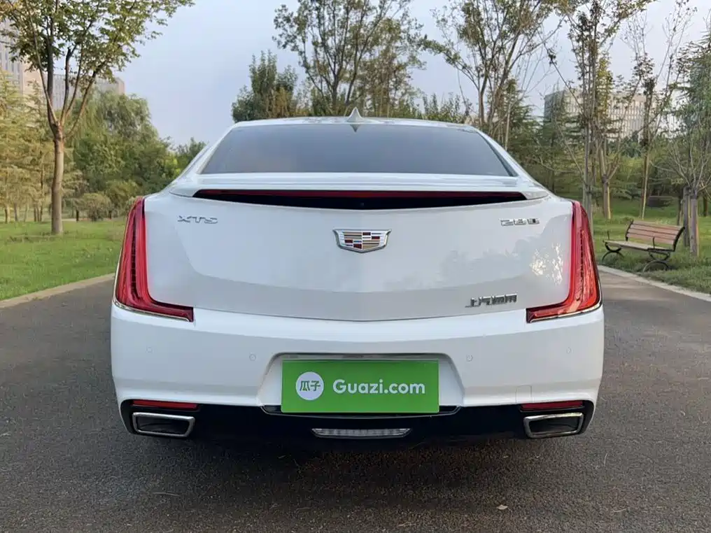 Cadillac XTS 2019 — фото 13