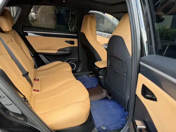 Geely Galaxy L7 2024