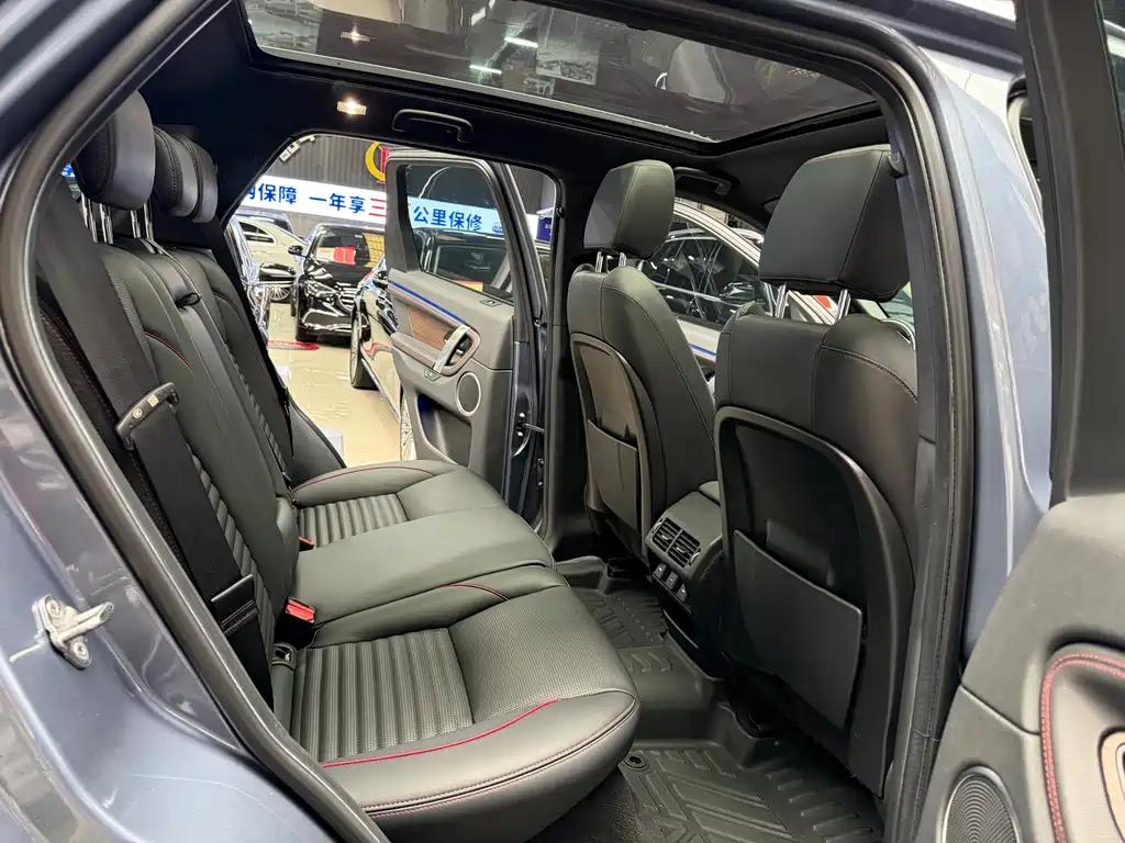 Land Rover Discovery Sport 2021 — фото 21