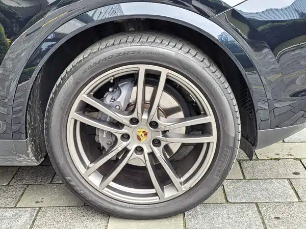 Porsche Cayenne 2023