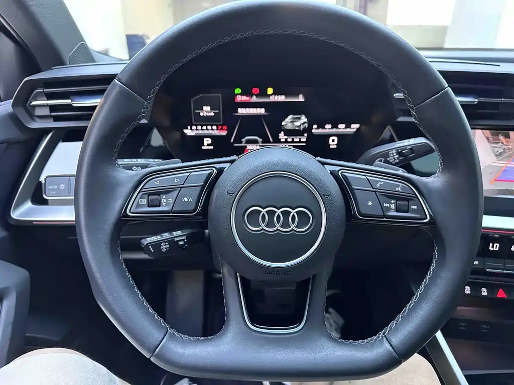 Audi A3 2023 — фото 17
