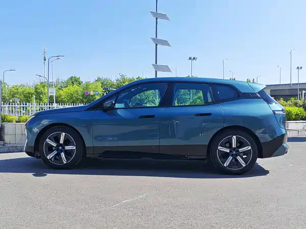 BMW iX 2024