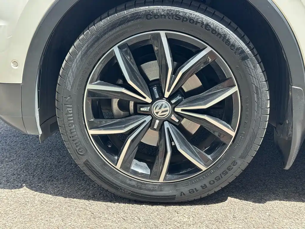 Volkswagen Tiguan L 2020