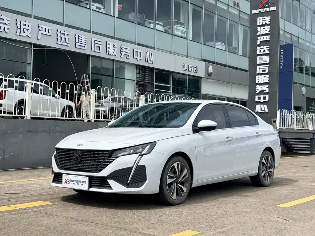 Peugeot 408 2024 — фото 1