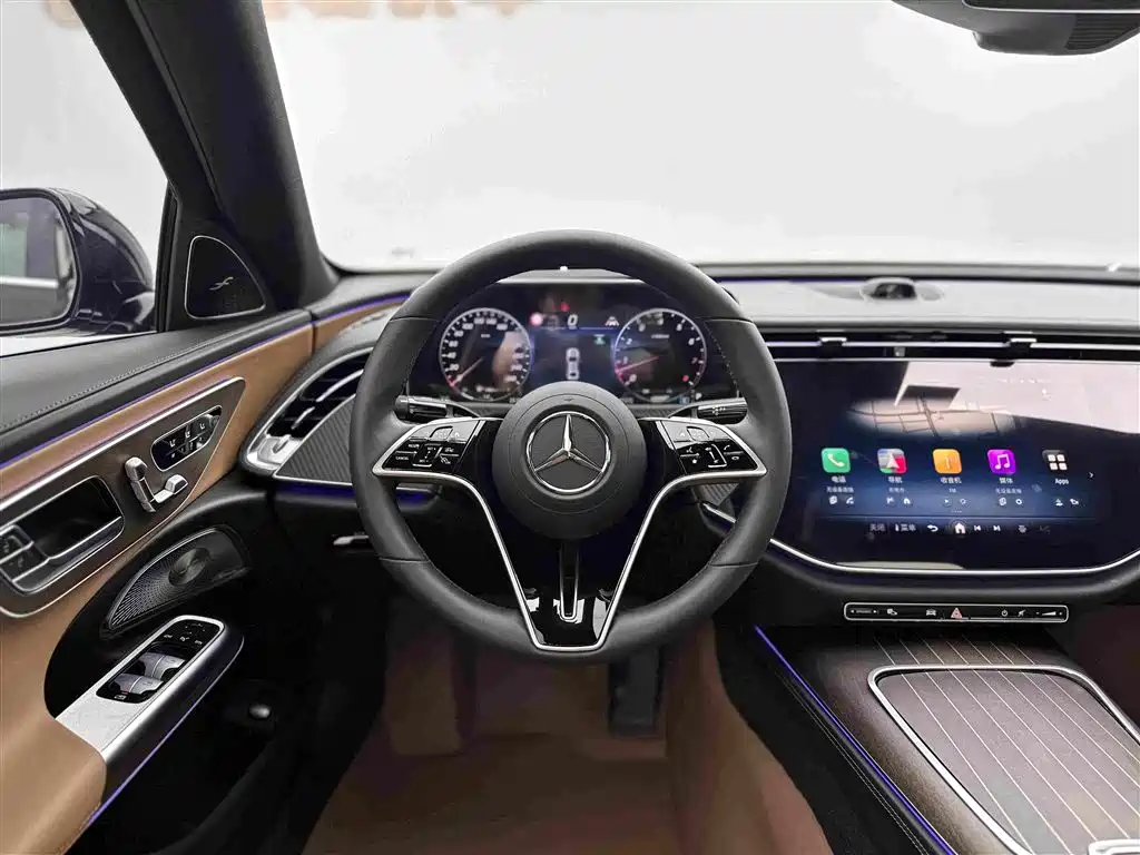 Mercedes-Benz E-Class 2025 — фото 9