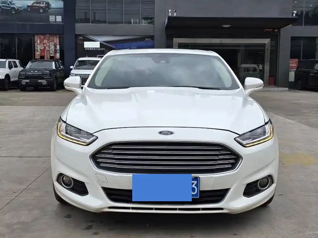 Ford Mondeo 2014 — фото 1