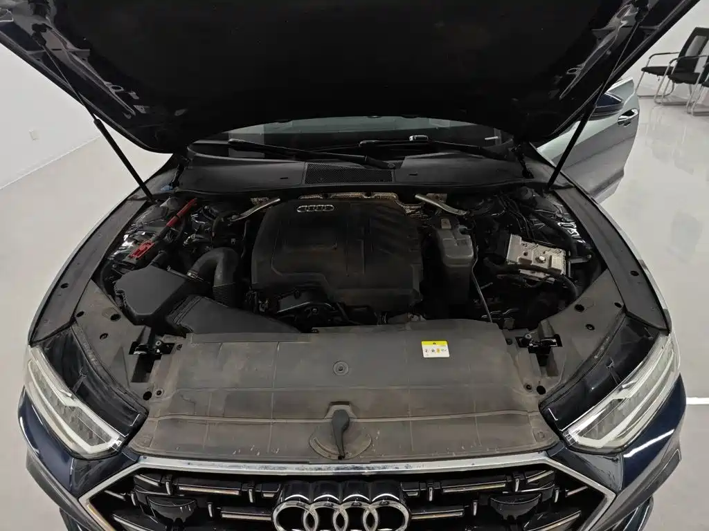 Audi A7L 2023 — фото 10