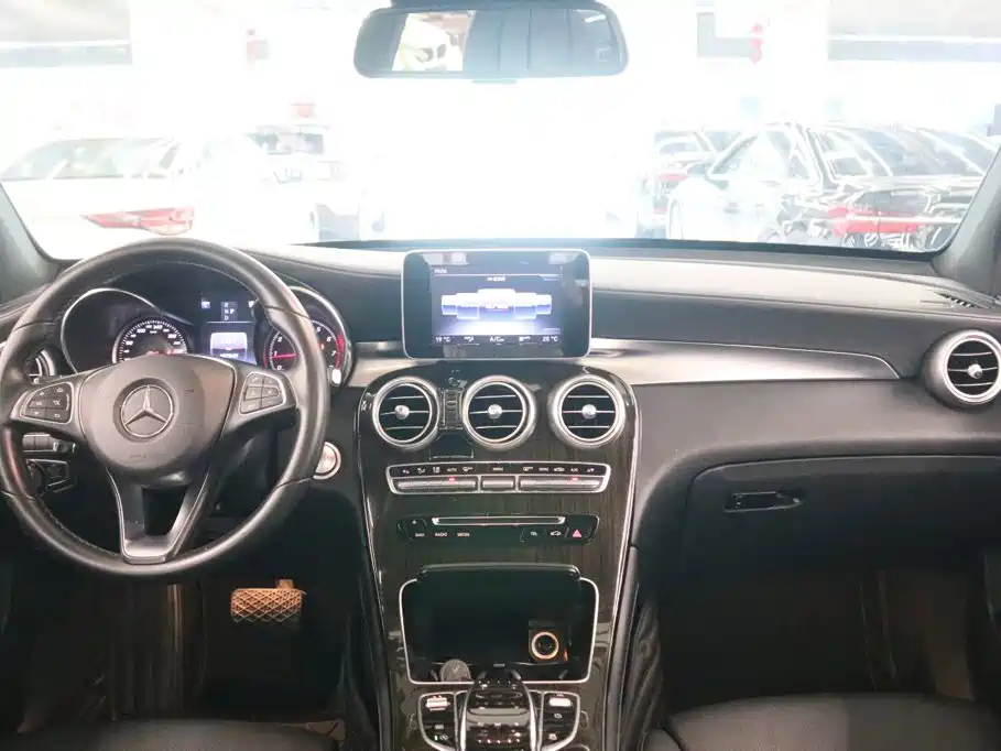 Mercedes-Benz GLC 2017