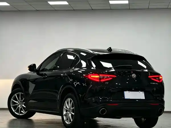 Alfa Romeo Stelvio 2019