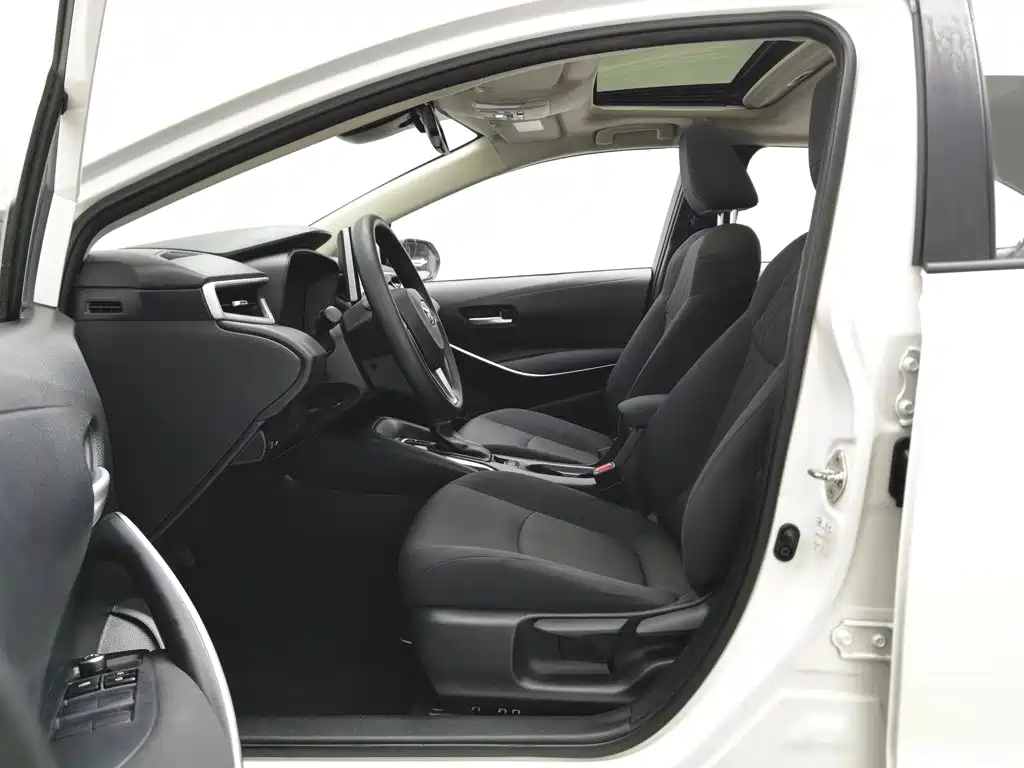 Toyota Corolla 2021 — фото 10