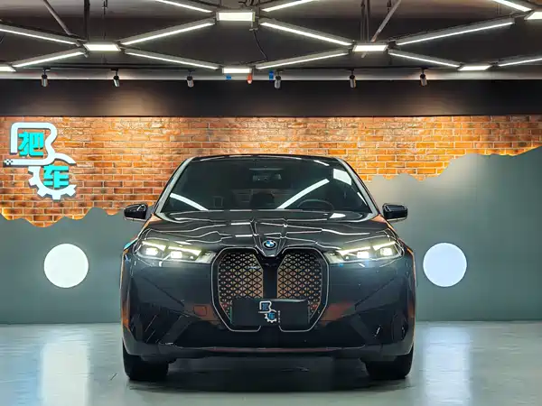BMW iX M60 2023