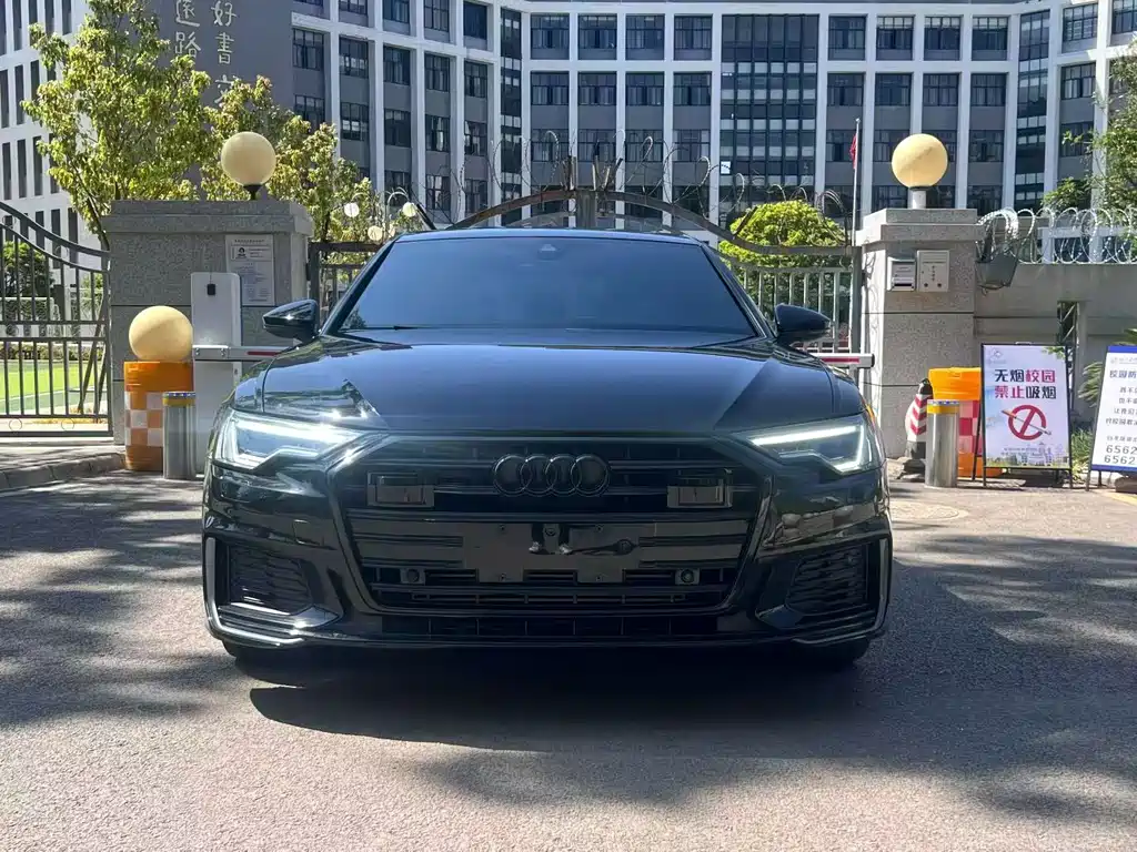 Audi A6L 2022
