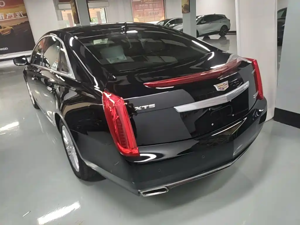 Cadillac XTS 2016 — фото 5