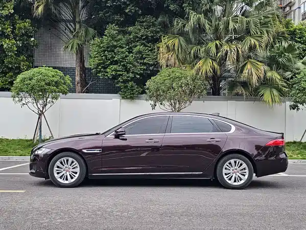 Jaguar XFL 2017