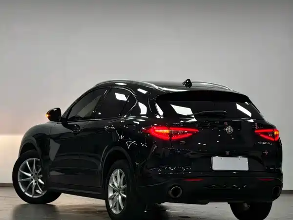 Alfa Romeo Stelvio 2019
