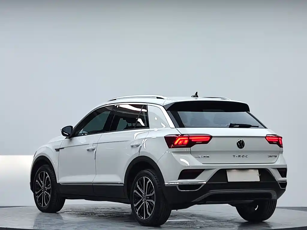 Volkswagen T-Roc 2023