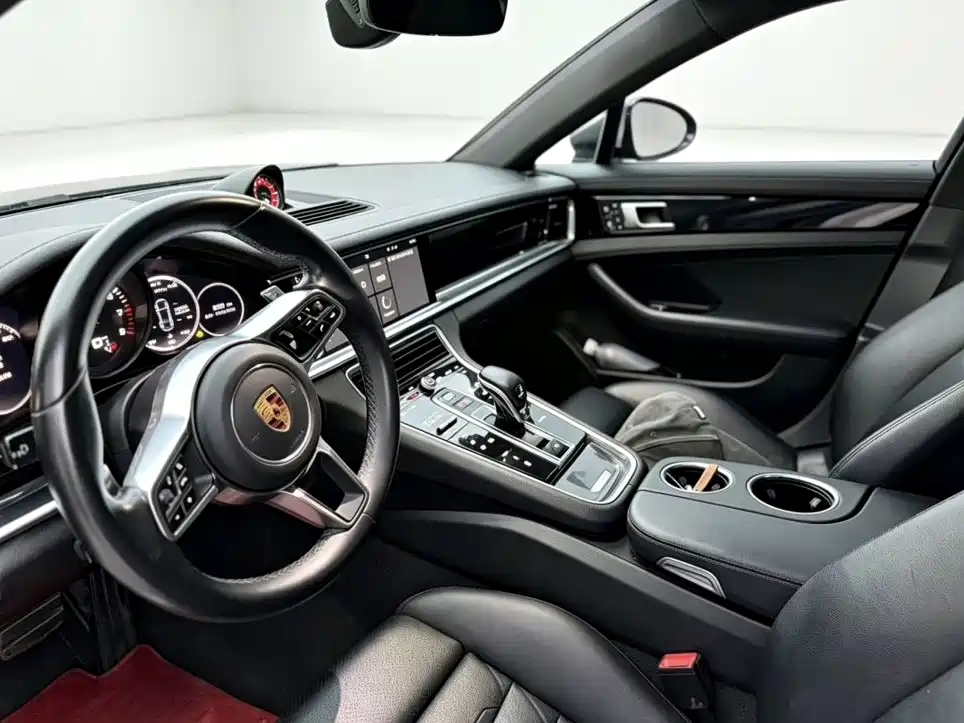 Porsche Panamera 2017 — фото 3