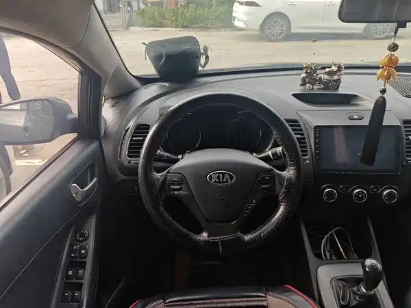 Kia K3 2015