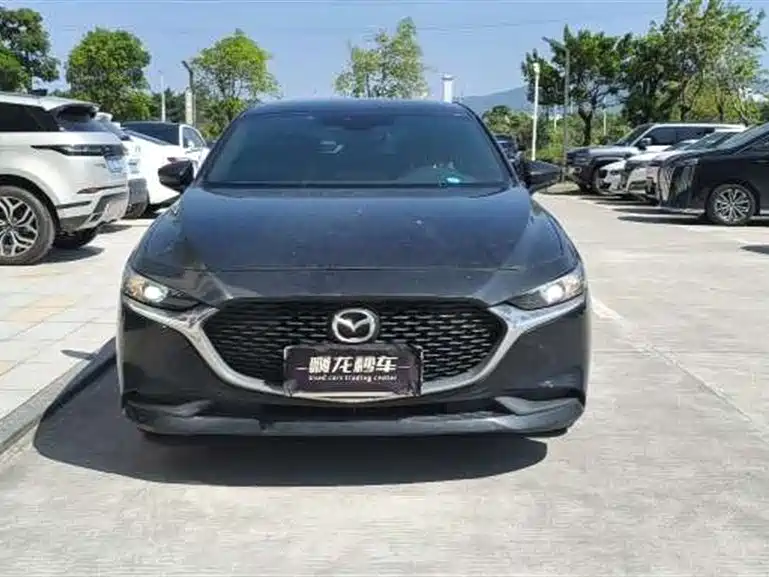 Mazda 3 Axela 2022