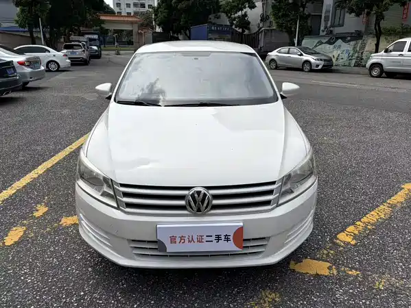 Volkswagen Santana 2013
