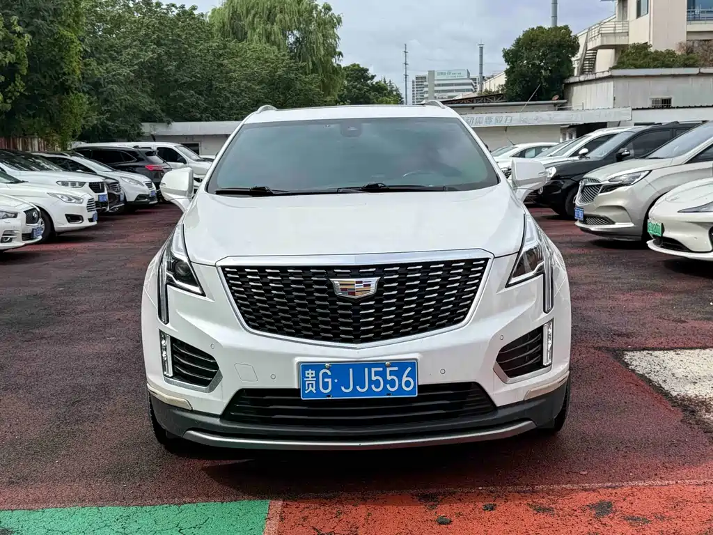 Cadillac XT5 2019 — фото 1