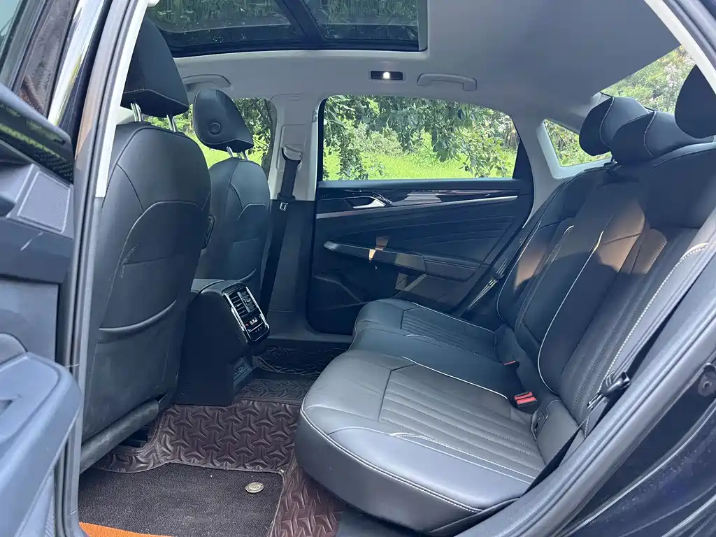 Volkswagen Passat 2021