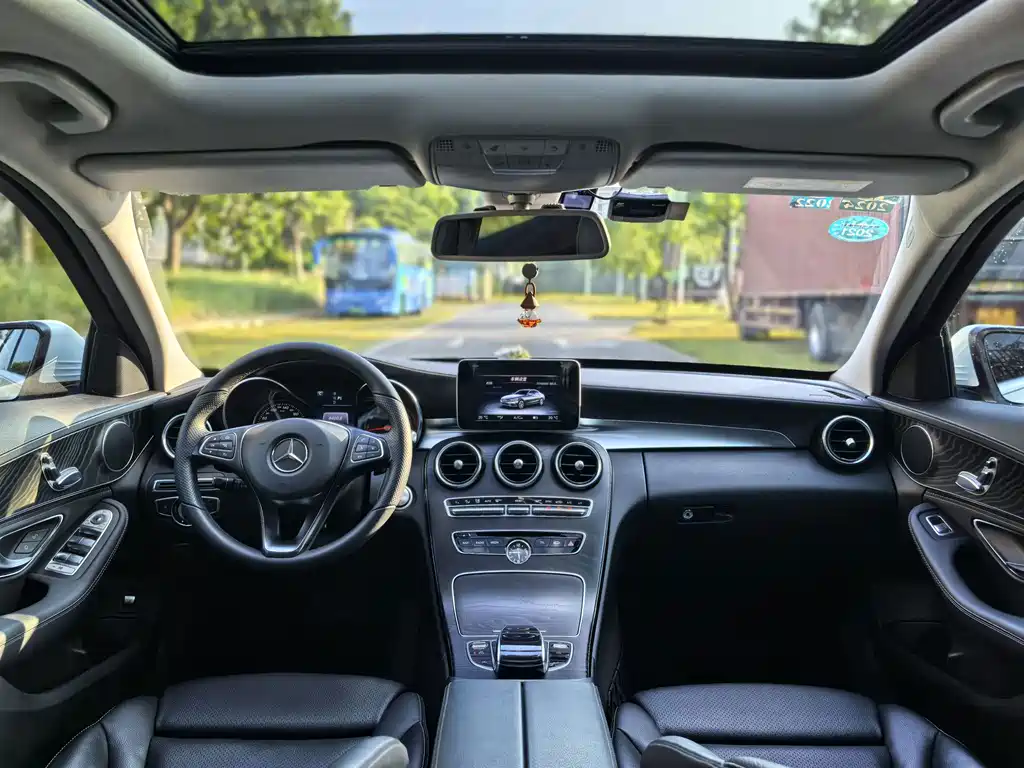 Mercedes-Benz C-Class 2016 — фото 9