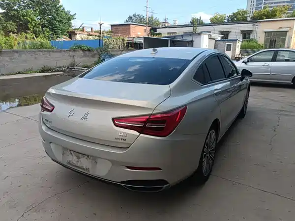 Hongqi H5 2022