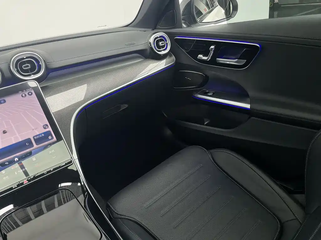 Mercedes-Benz C-Class 2022 — фото 16
