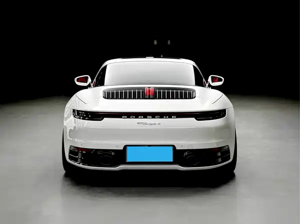 Porsche 911 2023