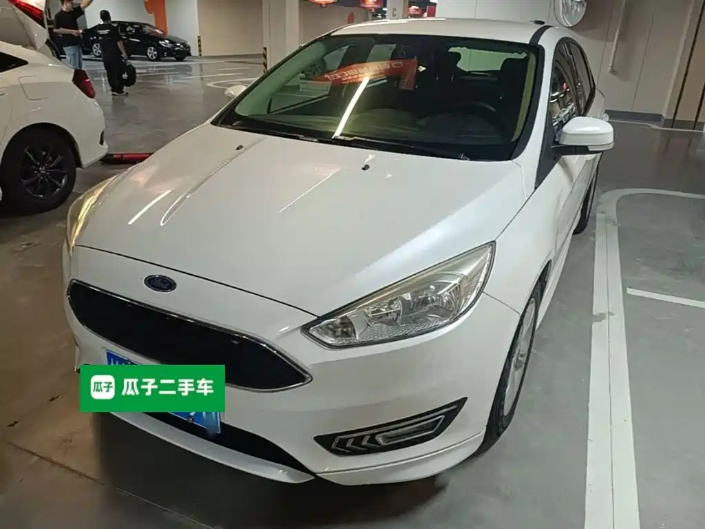 Ford Focus 2019 — фото 1