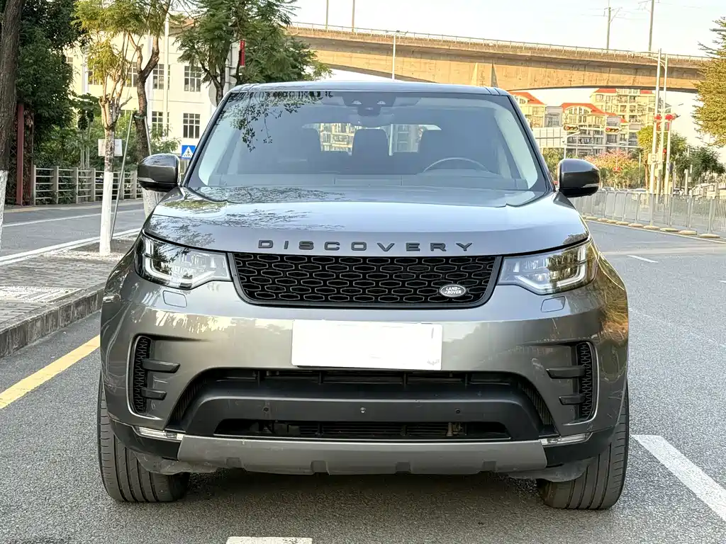 Land Rover Discovery 2018 — фото 2