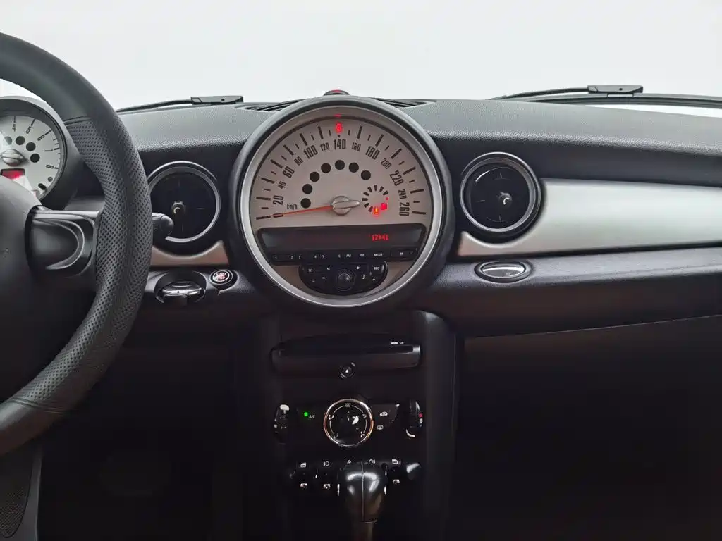 MINI Clubman 2013 — фото 12
