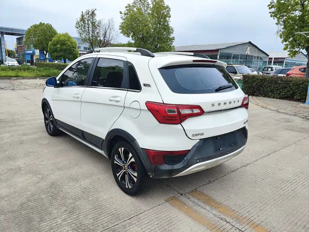 BAIC Senova X25 2016 — фото 7