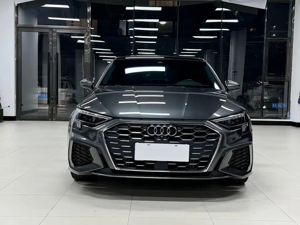 Audi A3 2024 — фото 2