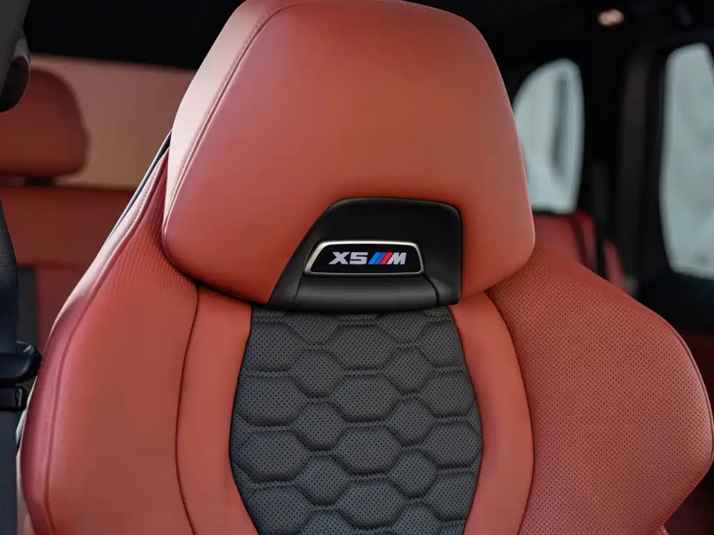 BMW X5 M 2023 — фото 20