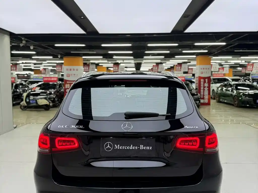 Mercedes-Benz GLC 2023 — фото 5