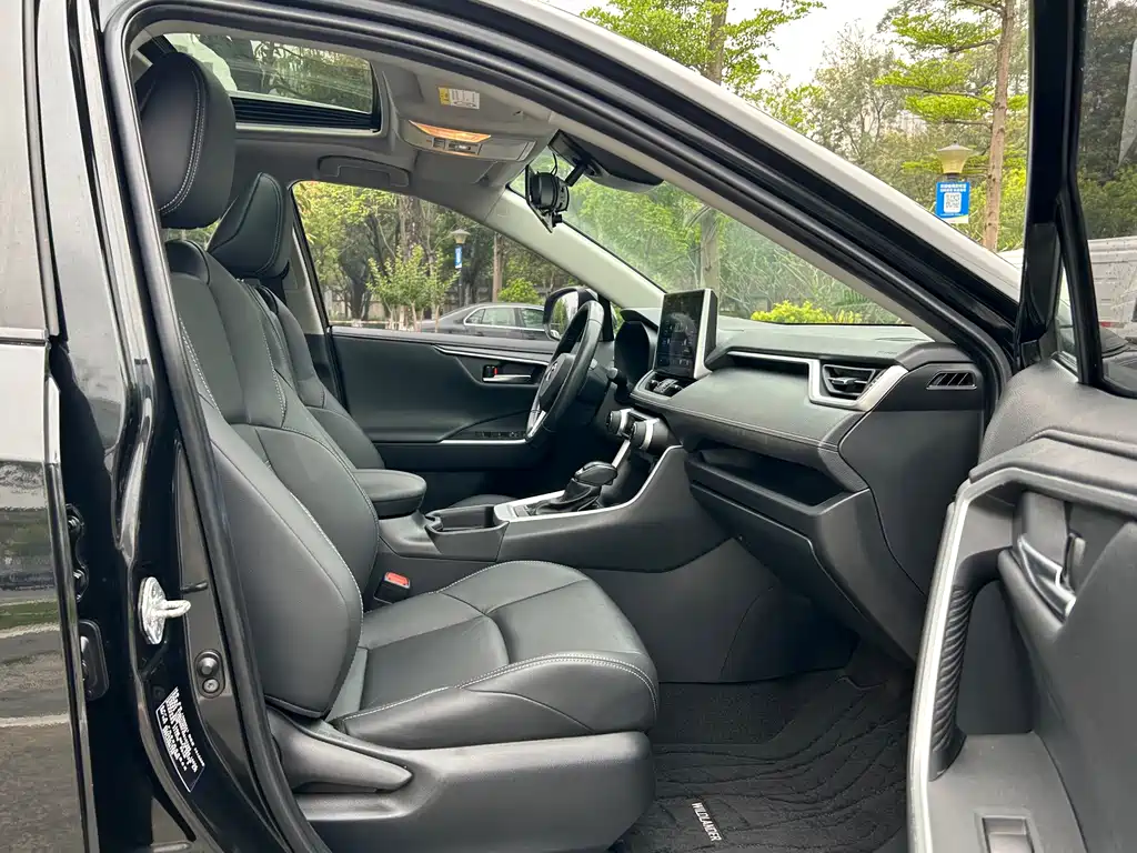 Toyota Wildlander 2022 — фото 30