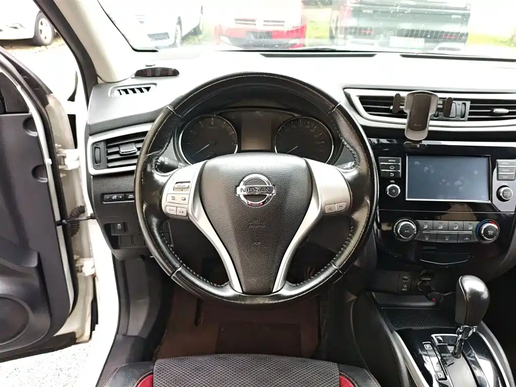 Nissan Qashqai 2018 — фото 11