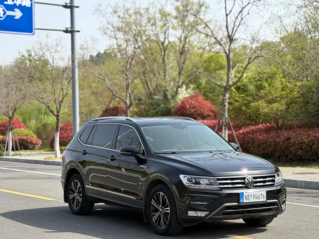 Volkswagen Tiguan L 2021 — фото 3