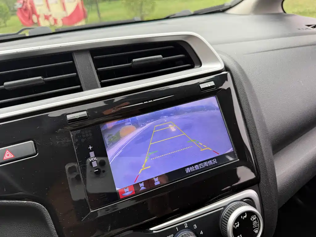 Honda Fit 2018 — фото 21