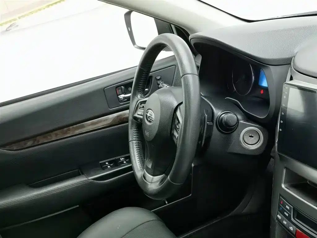 Subaru Outback 2013 — фото 22