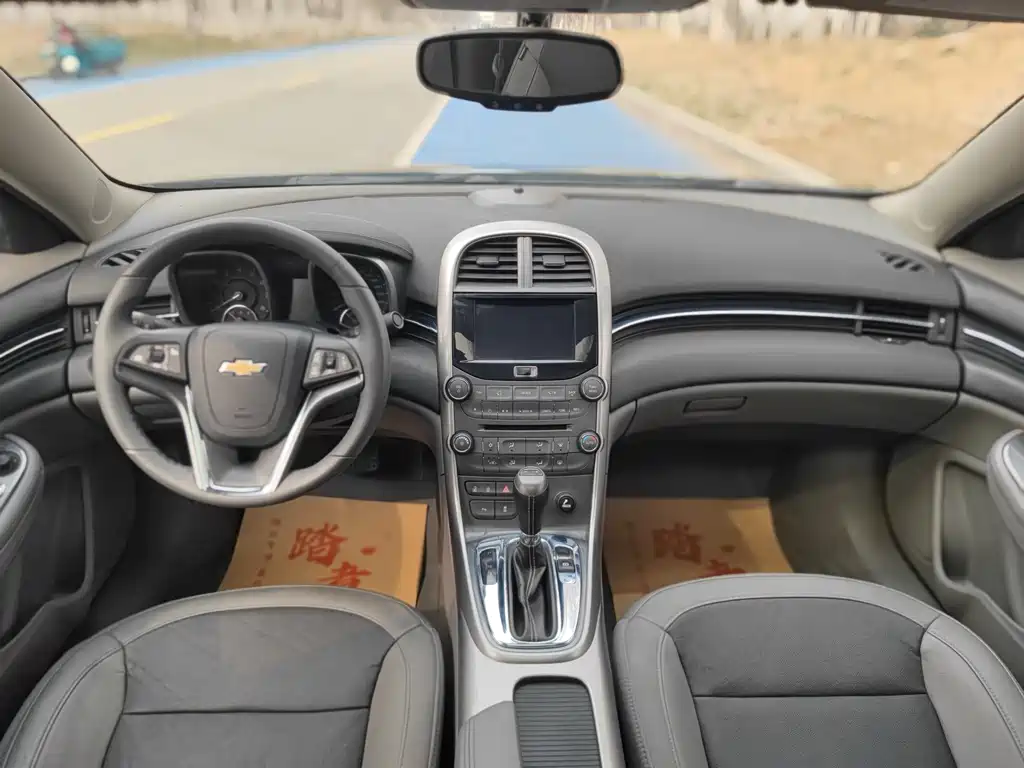 Chevrolet Malibu 2014 — фото 13