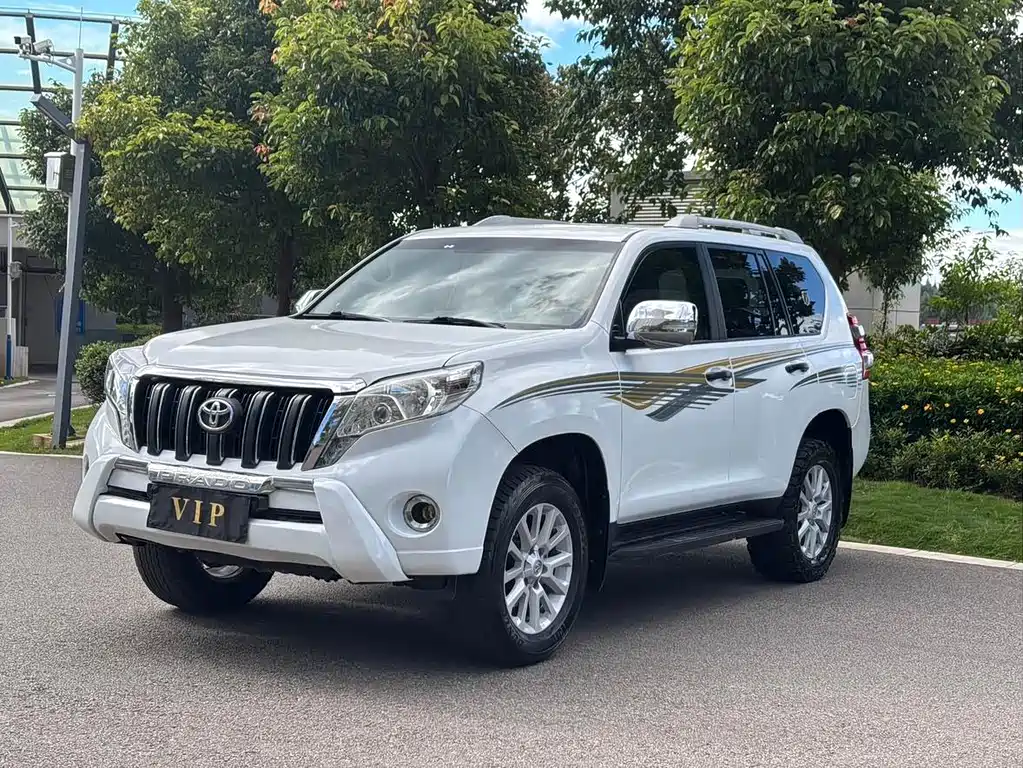 Toyota Prado 2017 — фото 1