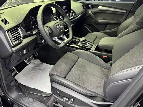 Audi Q5L 2025