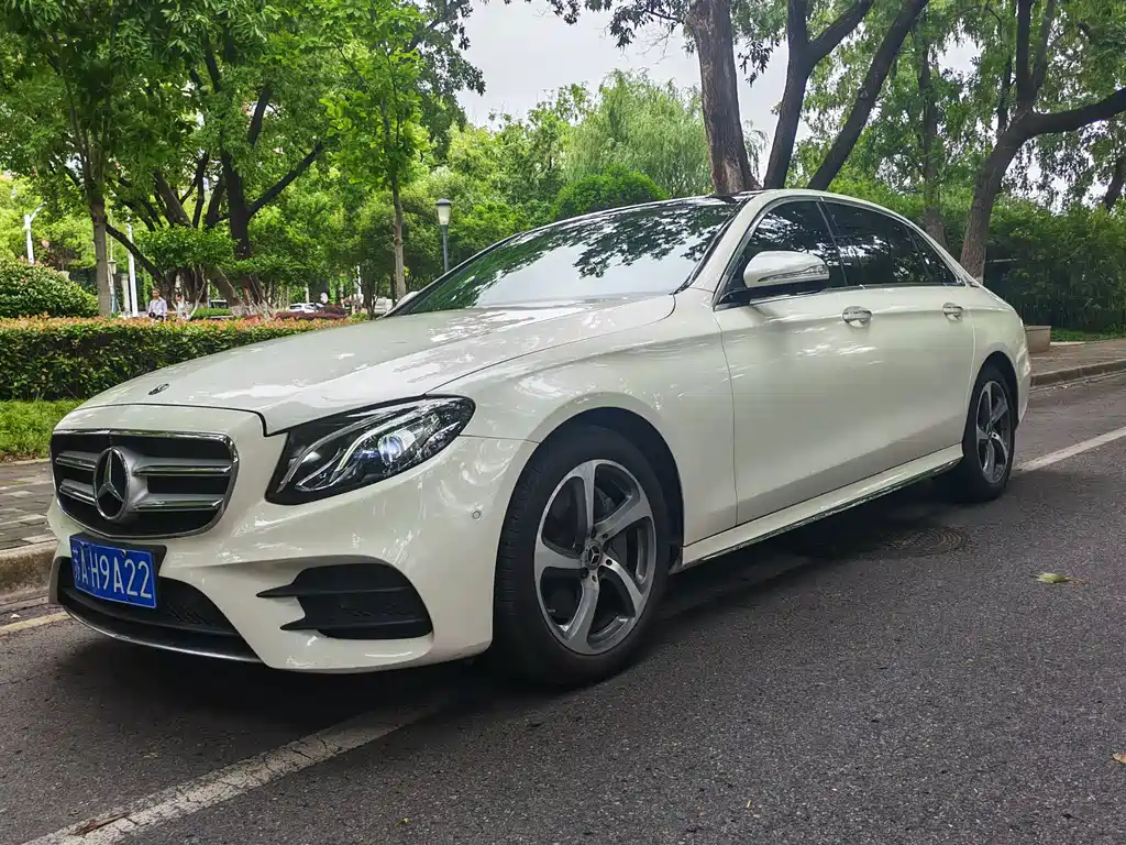 Mercedes-Benz E-Class 2019 — фото 1