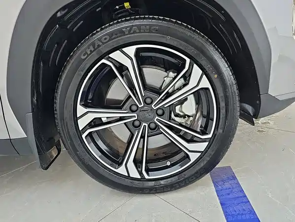 Geely Galaxy L7 2024